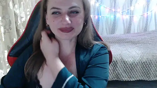 Snapshot of Golden_Muse chatting on February 2026 10:30:02 PM Golden Muse online show from February 2026 10:30:02 PM