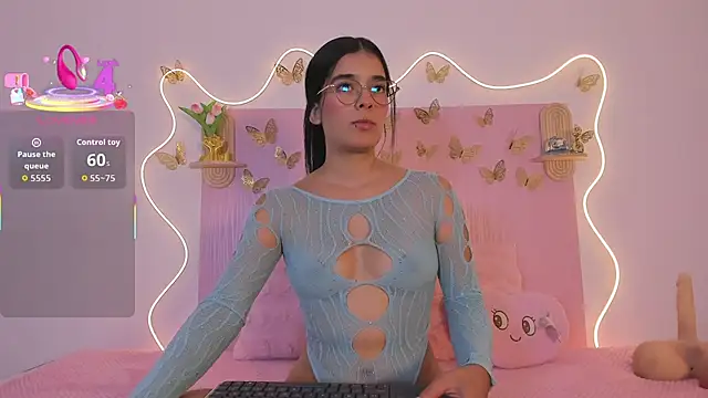 Isaa-queen online show from March 2026 12:37:01 AM