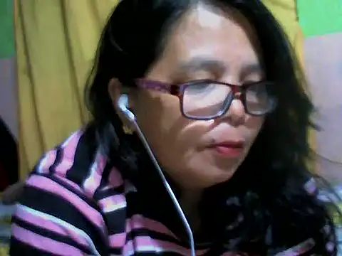 Flowerblossom123 online show from May 2026 04:04:02 PM