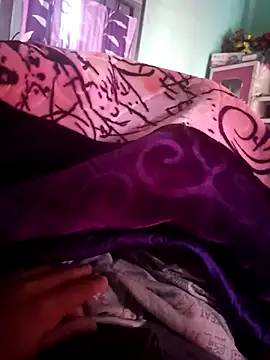 Snapshot of tripta199 chatting on February 2026 04:32:01 AM tripta199 online show from February 2026 04:32:01 AM