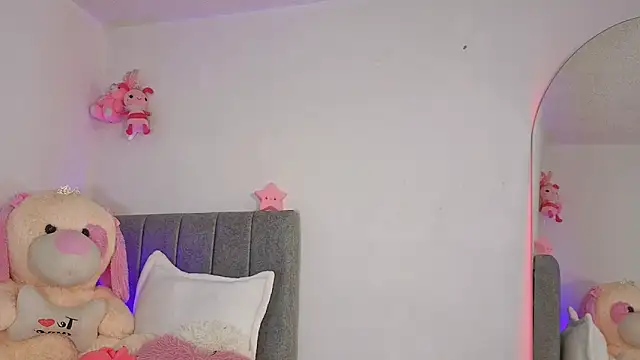  JAZMIINSTAR online show from March 2026 10:42:01 AM