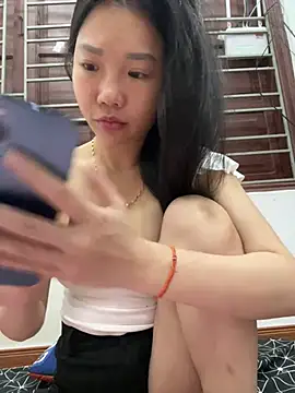 Snapshot of Miumieu2 chatting on May 2026 01:49:02 PM Miumieu2 online show from May 2026 01:49:02 PM