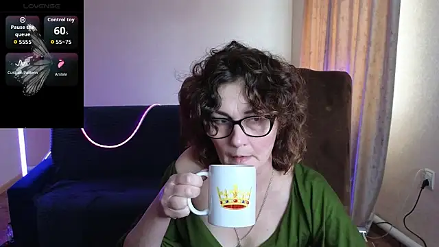 Snapshot of Miss_Amberr chatting on April 2026 12:35:01 PM Miss Amberr online show from April 2026 12:35:01 PM