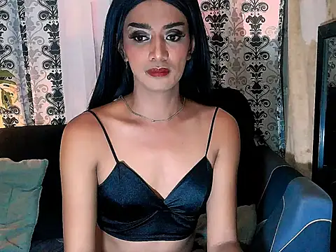 Queeny Cassandra online show from June 2026 11:57:01 PM