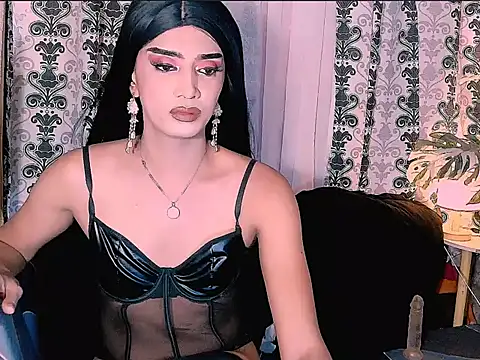Queeny Cassandra online show from June 2026 02:47:01 AM