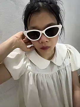 Nancyk6 online show from April 2026 04:20:02 PM