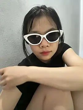 Nancyk6 online show from April 2026 04:23:02 PM