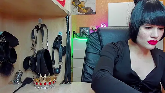 Snapshot of KristiTopxx chatting on November 2025 07:25:01 PM KristiTopxx online show from November 2025 07:25:01 PM