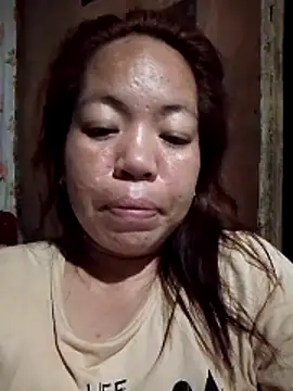 sweet lhyn online show from May 2026 01:06:01 PM