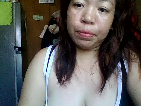 sweet lhyn online show from June 2026 04:37:01 AM