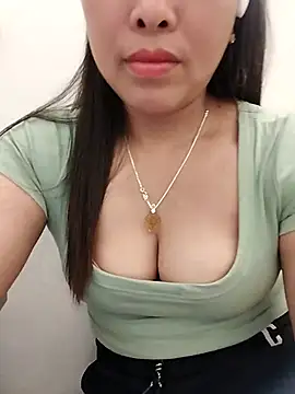 01 ANNA 01 online show from April 2026 06:03:02 PM