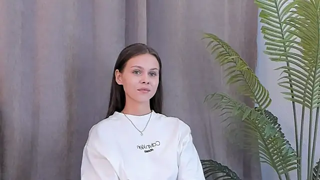 EarthaLevra online show from February 2026 12:03:01 PM