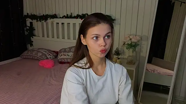 EarthaLevra online show from March 2026 09:08:01 PM