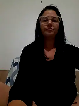 Camilegaucha online show from May 2026 10:29:01 PM
