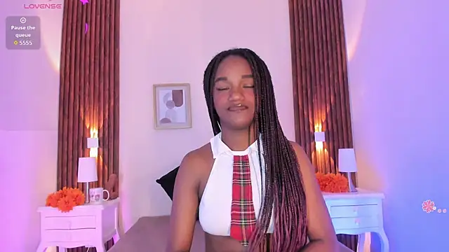 Chloebrunnie online show from July 2026 12:25:02 PM