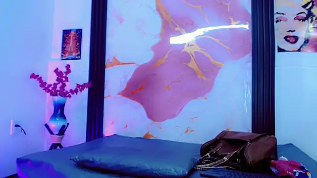 Snapshot of Valeria_Linares chatting on April 2026 03:34:01 AM Valeria Linares online show from April 2026 03:34:01 AM