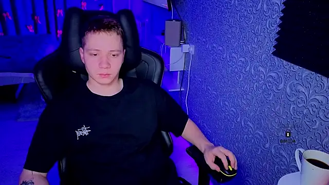 Karl Night  online show from March 2026 04:32:02 PM