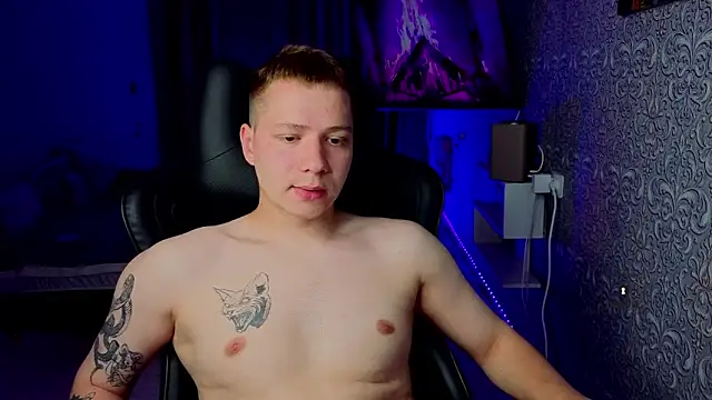 Karl Night  online show from June 2026 07:37:01 PM