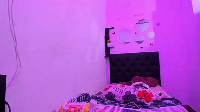 sapphire brown20 online show from June 2026 11:40:02 PM