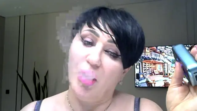 Kleotempt online show from April 2026 08:17:01 PM