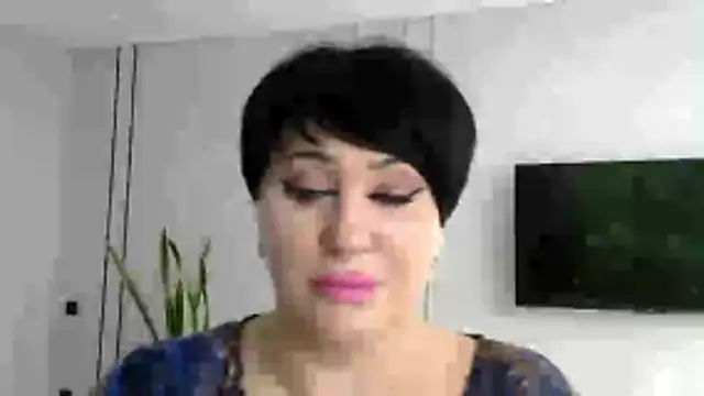 Kleotempt online show from April 2026 12:02:01 PM