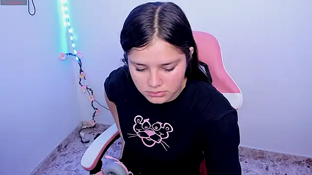 trianna sweet online show from February 2026 01:32:02 PM