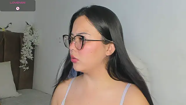 Annye01  online show from May 2026 02:45:01 PM