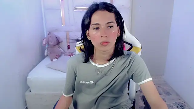 Larry craft online show from April 2026 08:43:02 PM