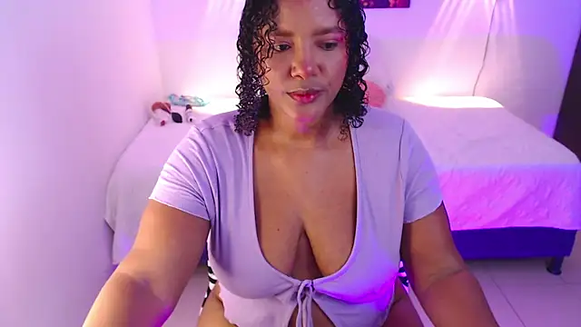 Snapshot of Bonnydopson07 chatting on April 2026 12:52:02 PM Bonnydopson07 online show from April 2026 12:52:02 PM