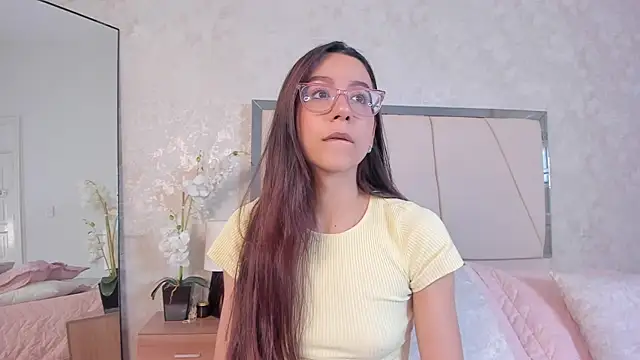 Arii wilde online show from June 2026 01:12:01 PM