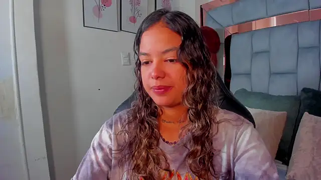 dulce lyraa1 online show from May 2026 08:47:02 PM
