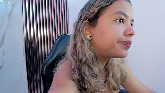 dulce lyraa1 online show from July 2026 08:16:02 PM
