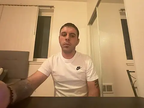 Snapshot of CristiX7 chatting on February 2026 06:01:01 AM CristiX7 online show from February 2026 06:01:01 AM