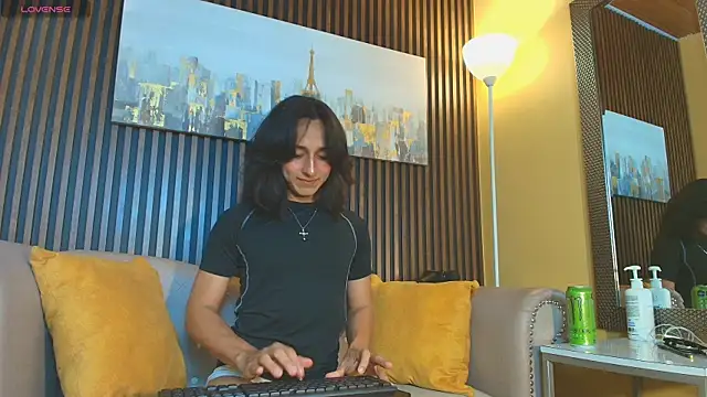 Elisasue online show from April 2026 11:57:01 PM