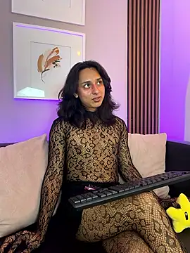 Elisasue online show from May 2026 03:15:01 AM