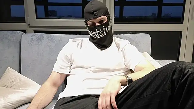 Snapshot of chantatummm chatting on April 2026 03:56:01 PM chantatummm online show from April 2026 03:56:01 PM