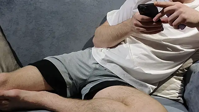 Snapshot of chantatummm chatting on April 2026 08:47:01 PM chantatummm online show from April 2026 08:47:01 PM