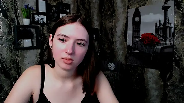 Snapshot of AnnaFlirt_ chatting on May 2026 10:20:02 AM AnnaFlirt online show from May 2026 10:20:02 AM