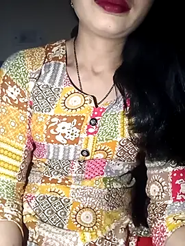 Snapshot of Rashmika_Mandana chatting on February 2026 04:45:01 AM Rashmika Mandana online show from February 2026 04:45:01 AM