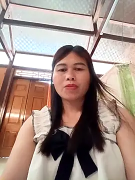 Snapshot of -Batina- chatting on March 2026 06:03:01 AM -Batina- online show from March 2026 06:03:01 AM