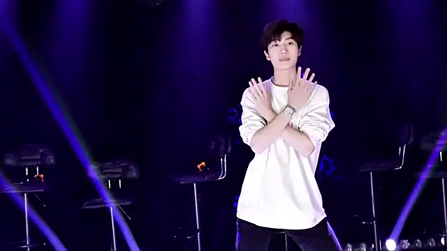 AOA-boy online show from April 2026 07:45:01 AM