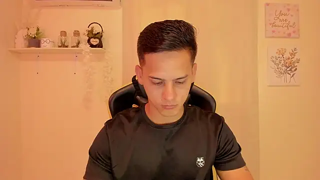 sexy andres01 online show from March 2026 02:45:02 PM