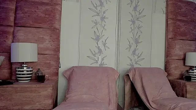 AtheneaVoss online show from May 2026 08:17:02 PM
