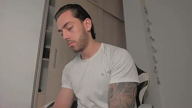 Axel  Blaze online show from March 2026 12:27:01 PM