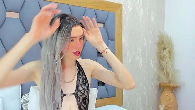kamilla rossi online show from May 2026 12:23:02 PM