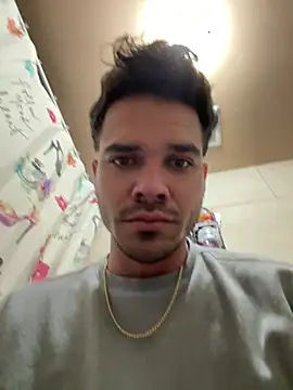 Snapshot of Dayel0 chatting on February 2026 09:24:01 PM Dayel0 online show from February 2026 09:24:01 PM