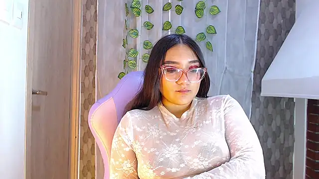 anyela donecm online show from April 2026 07:31:01 PM