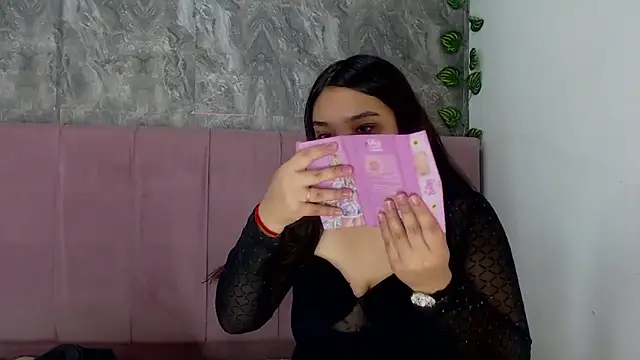 anyela donecm online show from May 2026 07:32:02 PM