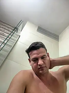 Snapshot of Dario12J chatting on February 2026 04:33:02 AM Dario12J online show from February 2026 04:33:02 AM