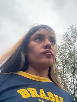 Sara 92 online show from May 2026 10:40:02 PM